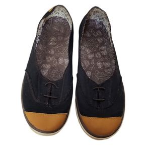 Freewaters canvas black cognac canvas leather slip-on shoes size 9